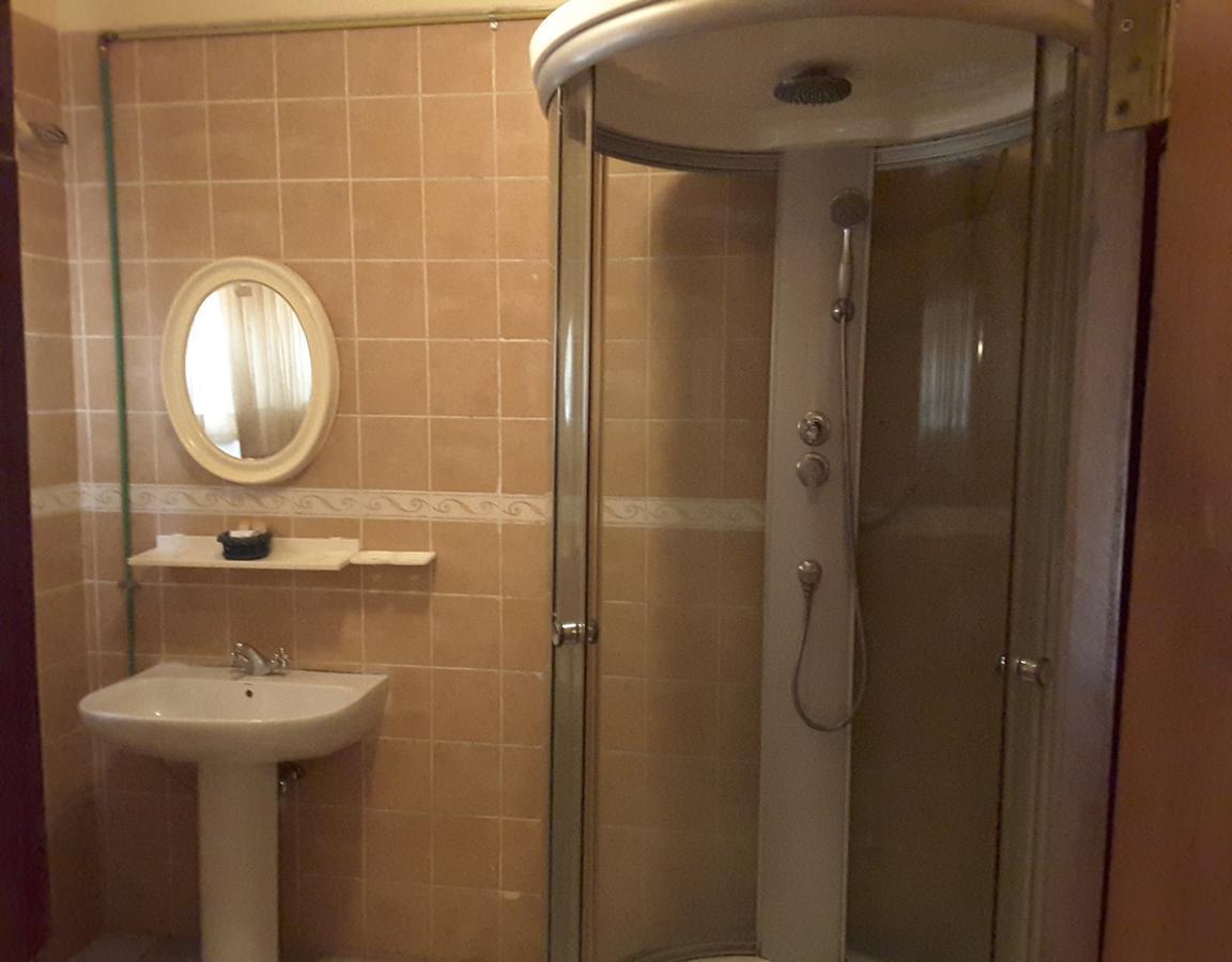לגוס La Playa Suites מראה חיצוני תמונה