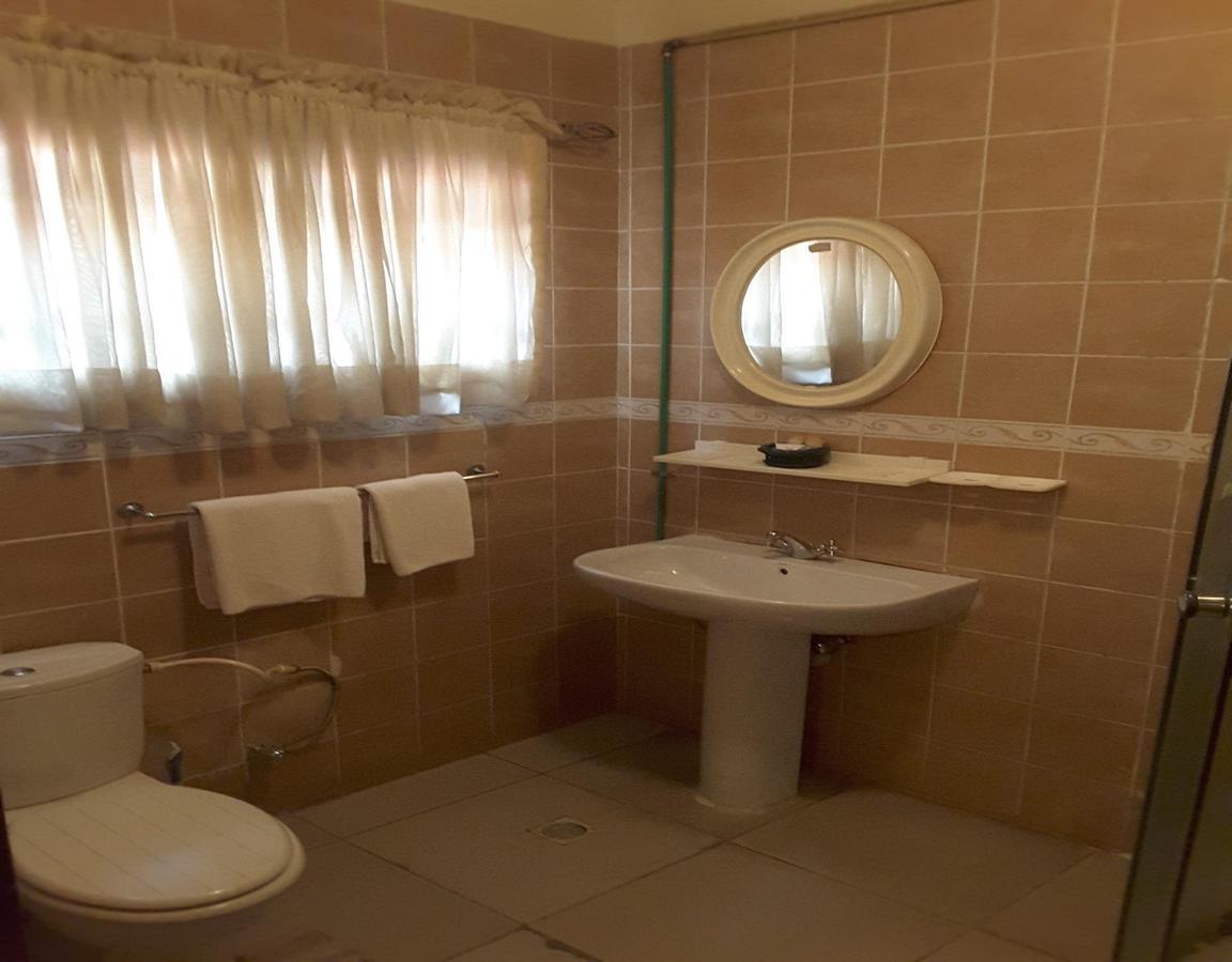 לגוס La Playa Suites מראה חיצוני תמונה