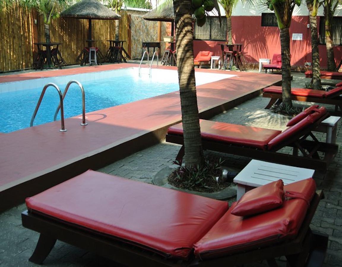לגוס La Playa Suites מראה חיצוני תמונה