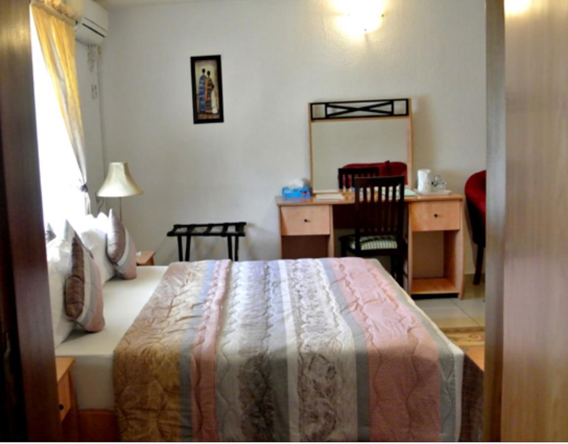 לגוס La Playa Suites מראה חיצוני תמונה