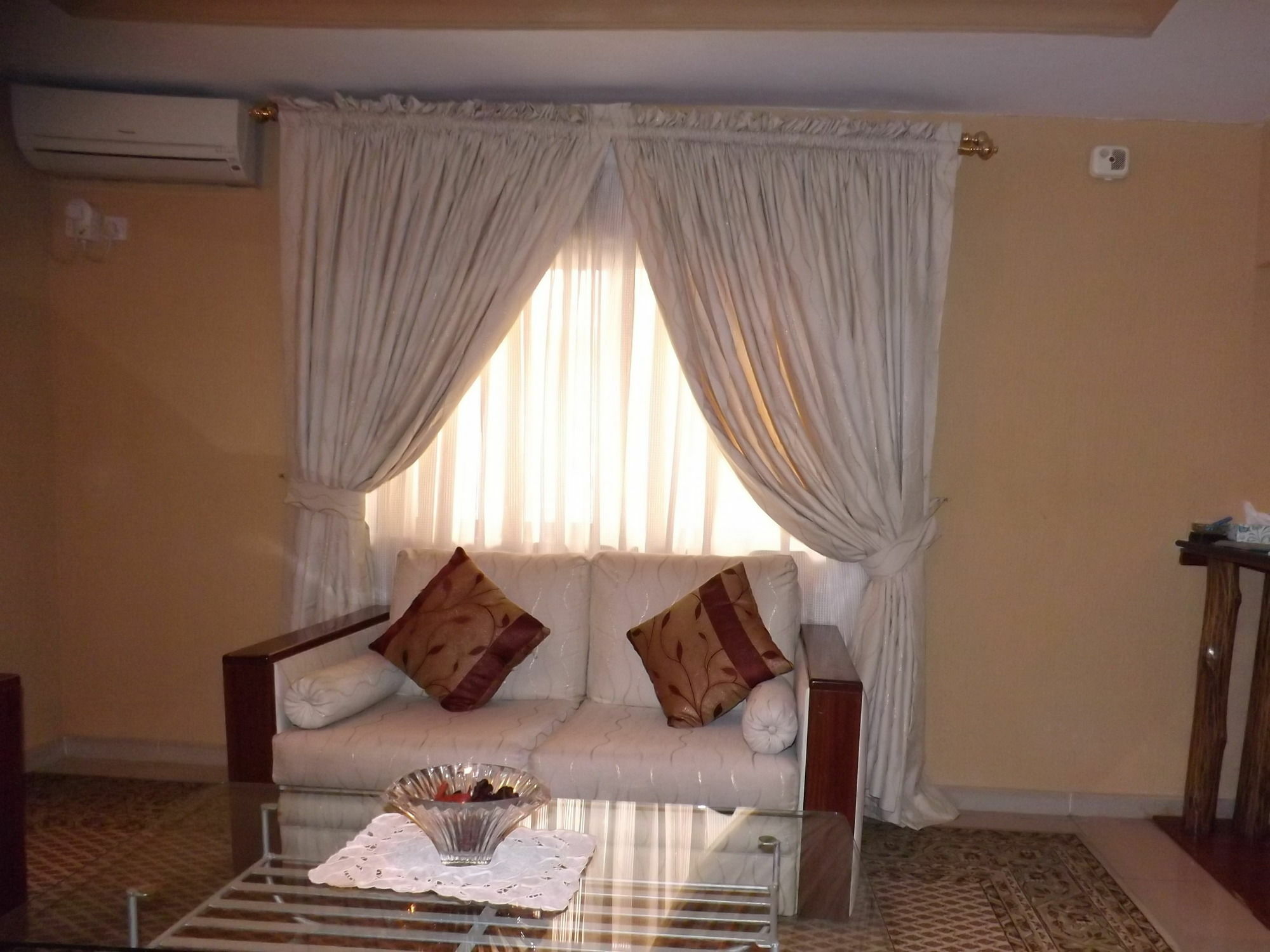 לגוס La Playa Suites מראה חיצוני תמונה