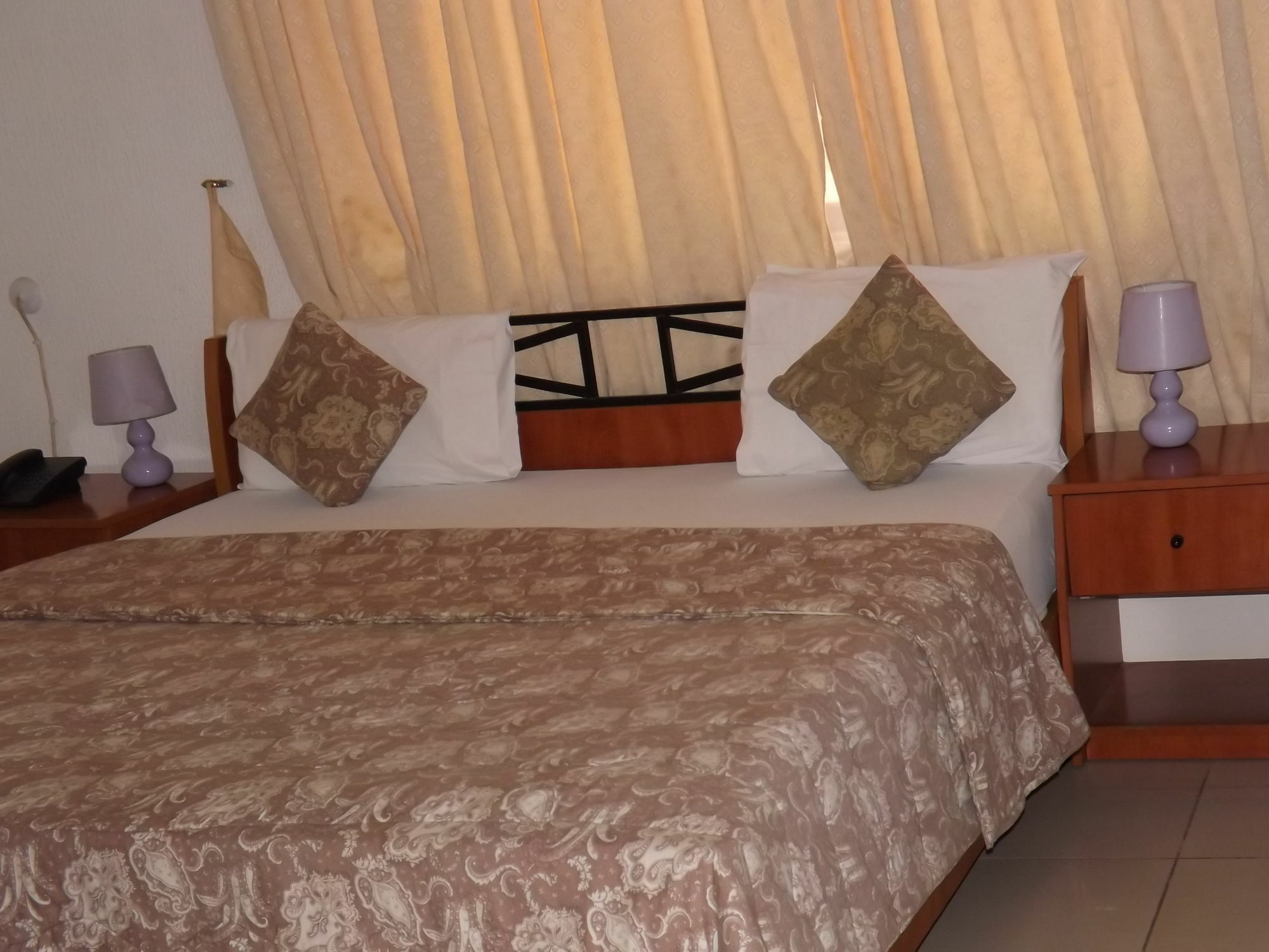 לגוס La Playa Suites מראה חיצוני תמונה