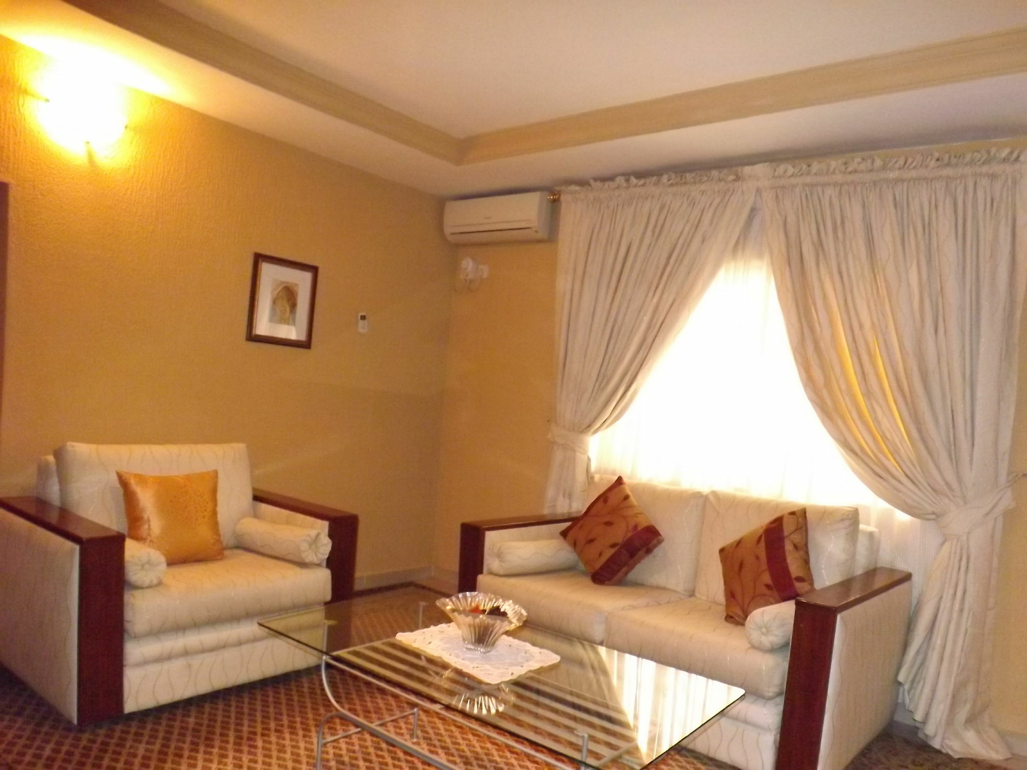 לגוס La Playa Suites מראה חיצוני תמונה